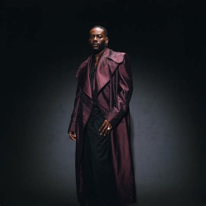 
Adekunle Gold Shows Off His Flamboyant Side In Stylish Outfit 