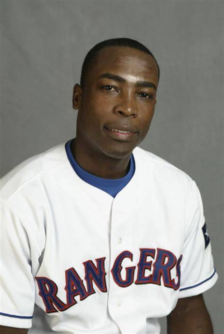 Alfonso Soriano Height, Weight, Net Worth, Age, Birthday, Wikipedia, Who, Nationality, Biography
