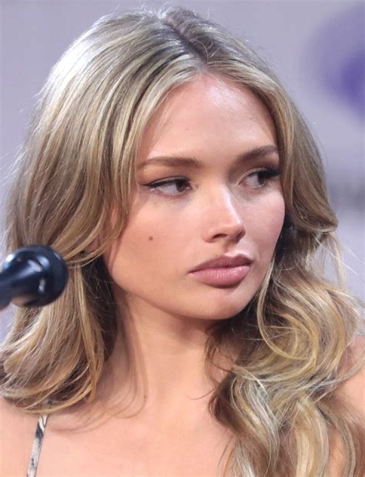 Alyvia Alyn Lind Height, Weight, Net Worth, Age, Birthday, Wikipedia, Who, Nationality, Biography