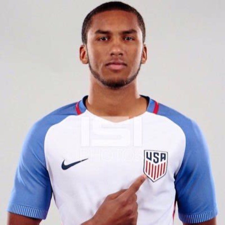 
Auston Trusty Salary and Net Worth As Arsenal Player, His Wife or Girlfriend Name 