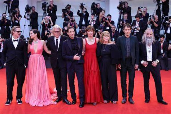 
‘Blonde’ Director Responds to Backlash Over Film’s ‘Exploitation’ of Marilyn Monroe: ‘She’s Dead’ 