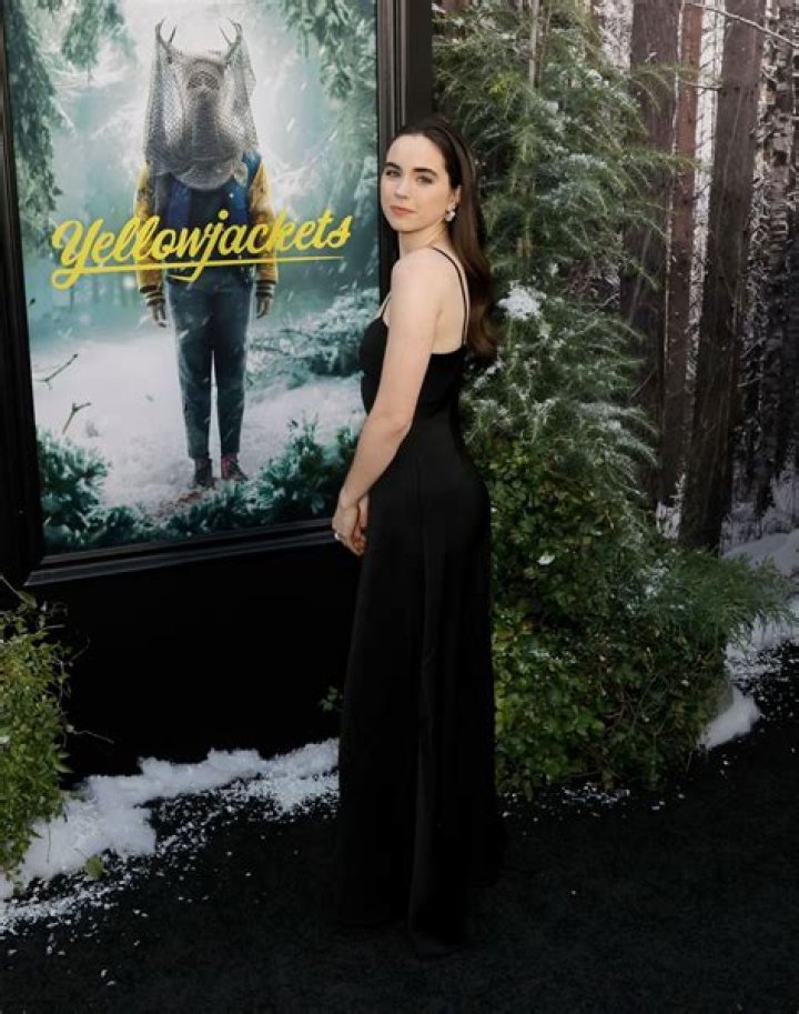 Callie Yellowjackets Actress Sarah Desjardins Is A Breakout Star