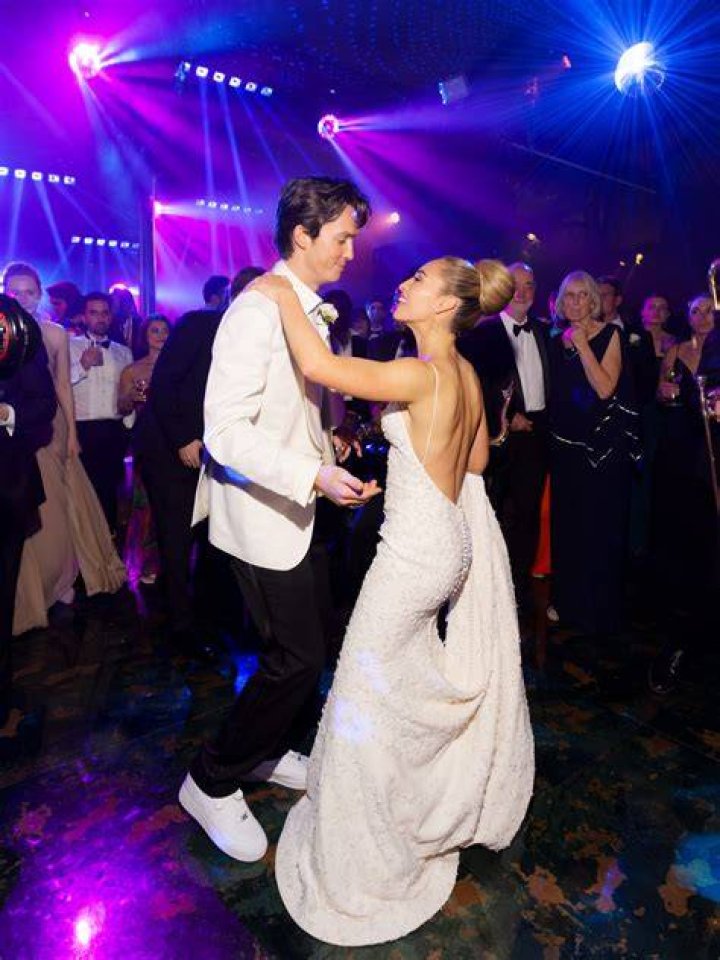 
Chloe Stroll, Lance Stroll Sister Age Net Worth, Partner Scotty James 