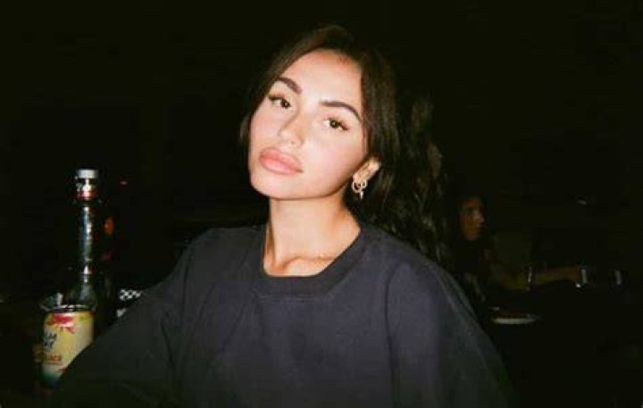 
Claudia Tihan Height, Weight, Net Worth, Age, Birthday, Wikipedia, Who, Nationality, Biography 