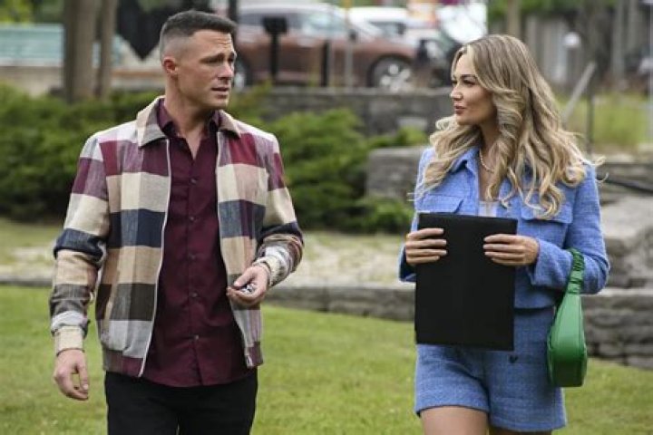 
Colton Haynes Plays Criminal Twin Brothers In Lifetime’s Twisted TV Movie ‘Swindler Seduction’ 