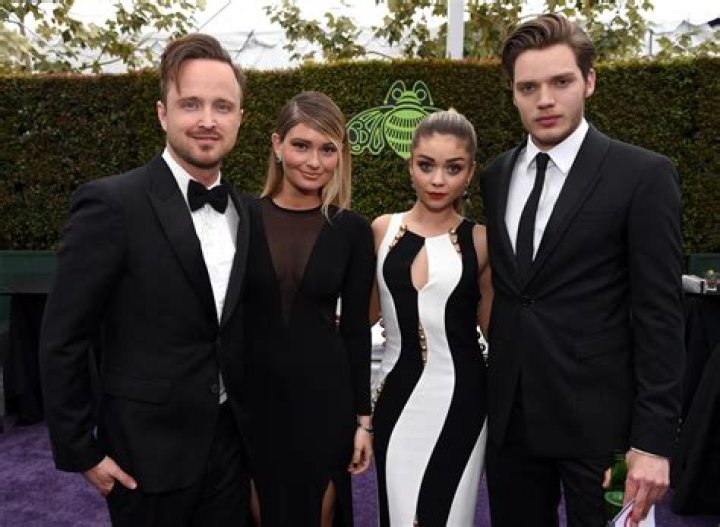 
Dominic Sherwood Family: Parents, Siblings And Wife 