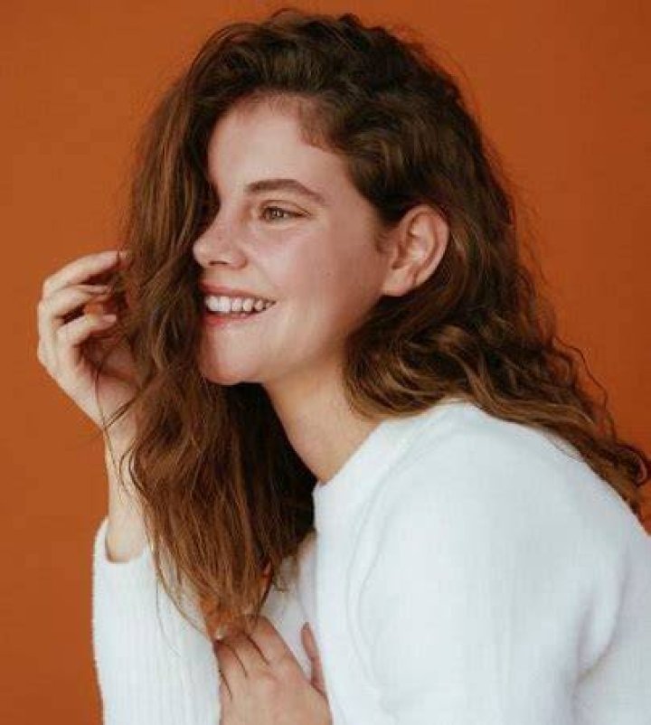 
Elvira Camarrone Height, Weight, Net Worth, Age, Birthday, Wikipedia, Who, Nationality, Biography 