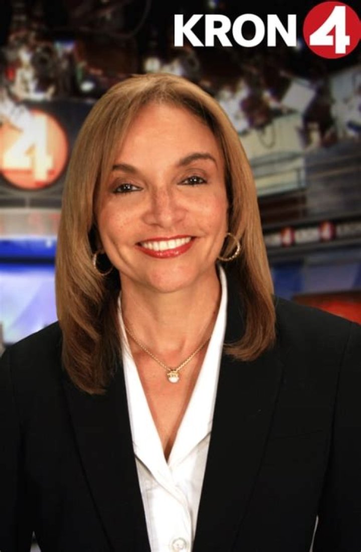Frankie Beverly is not Married to Wife. Dating Girlfriend: Pam Moore. Previous Relationships.