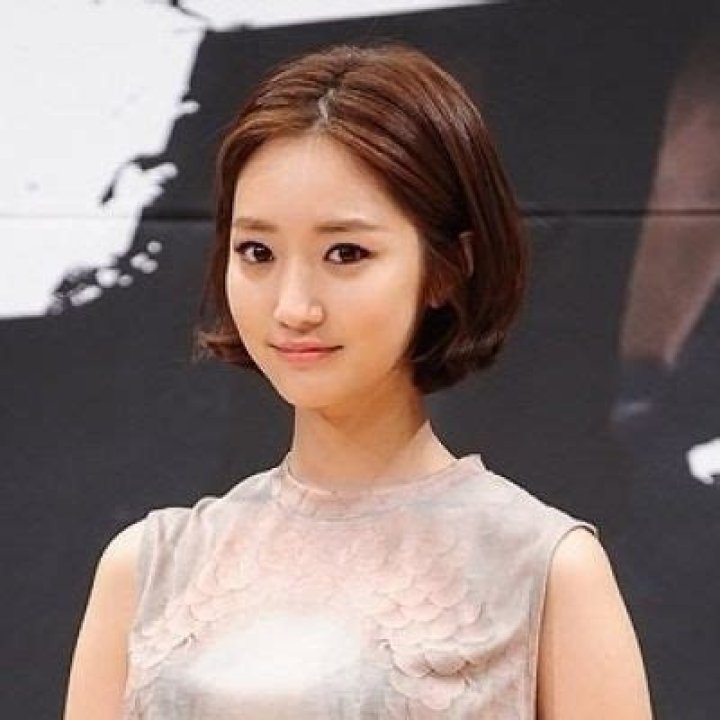 
Go Joon Hee Height, Weight, Net Worth, Age, Birthday, Wikipedia, Who, Instagram, Biography 