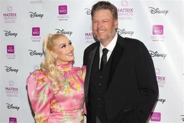
Gwen Stefani Says Blake Shelton’s Skincare Routine Involves Him Washing His Face ‘in the Kitchen Sink’ 