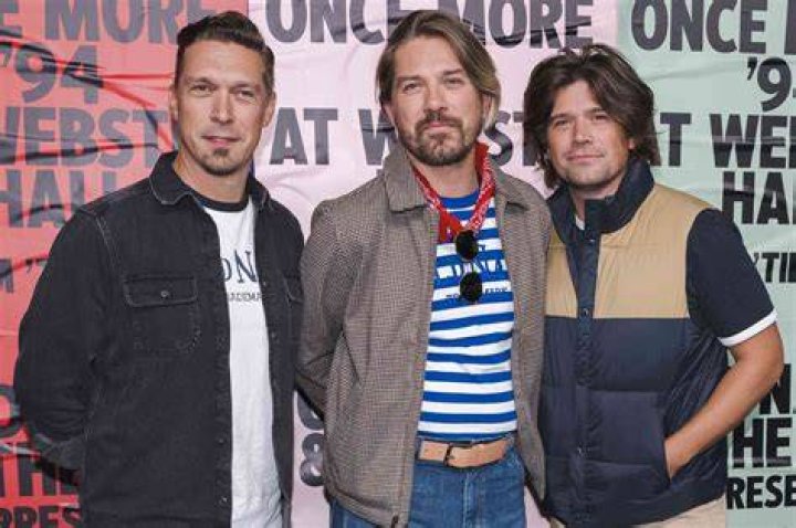 
Is Alexander Hanson Married or Dating? His Wiki, Age, Wife, Height and Net worth 