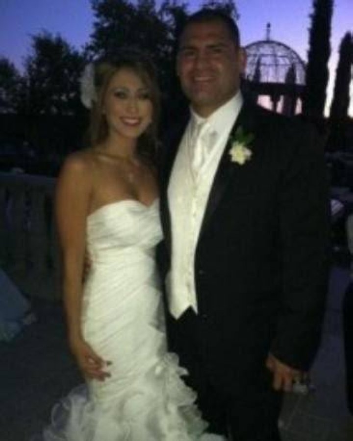 Is Cain Velasquez Married? His Bio, Age, Wife, WWE, Net worth and Family