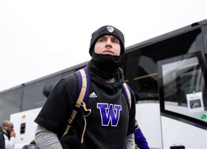 
Is Drew Fowler Related to Chris Fowler? 