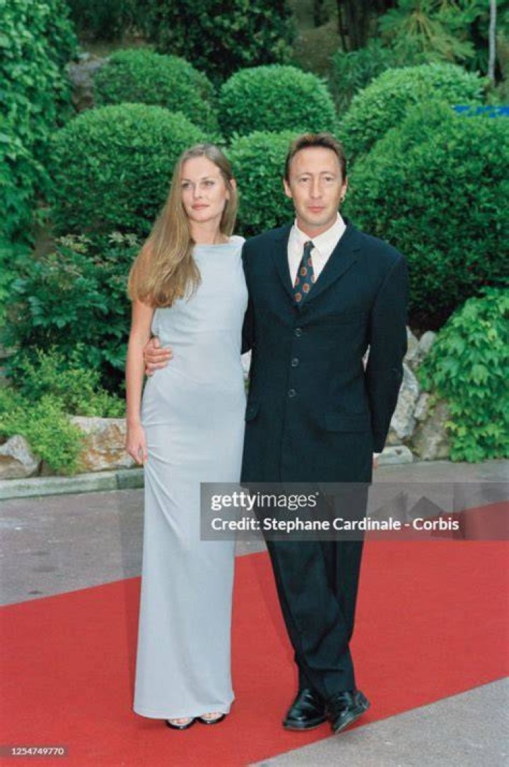 
Is Julian Lennon Married? Bio, Age, Wife, Mother, Ethnicity, Net worth 