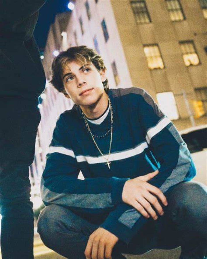 
Jason Waud Height, Weight, Net Worth, Age, Birthday, Wikipedia, Who, Nationality, Biography 