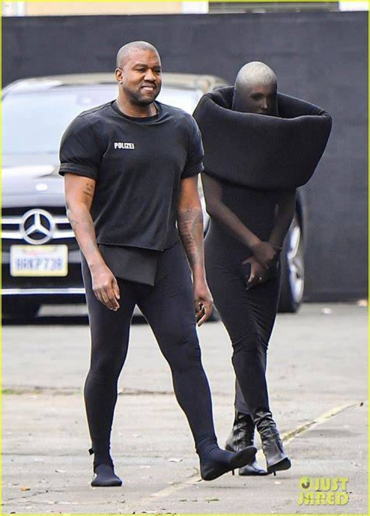 
Jonah Hill silent when asked about Kanye West comments on 21 Jump Street 