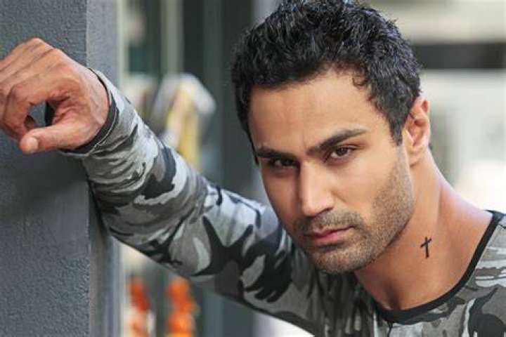 Karan Oberoi Ko Height, Weight, Net Worth, Age, Birthday, Wikipedia, Who, Instagram, Biography
