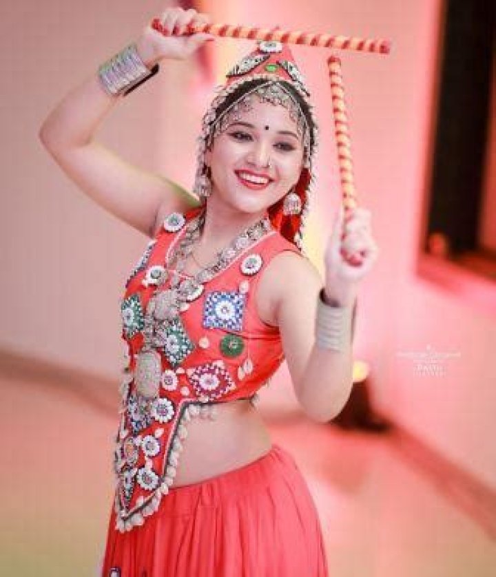 
komal kharat Height, Weight, Net Worth, Age, Birthday, Wikipedia, Who, Nationality, Biography 