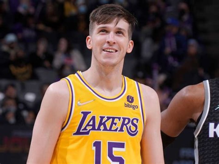 
Lakers Austin Reaves Inherits Most Of His Basketball Talent From His Father Brian Reaves 