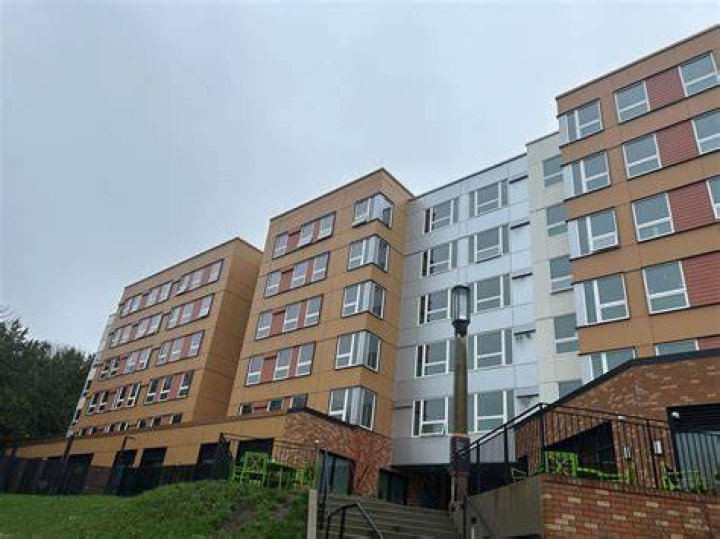
Mckeesport, Pennsylvania shooting: Multiple shot at Crawford Village Housing Complex, Versailles Avenue; schools on lockdown 