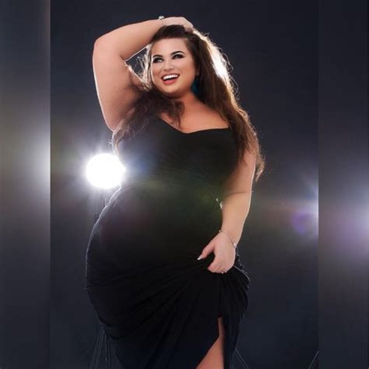 
Natalie Heddles Height, Weight, Net Worth, Age, Birthday, Wikipedia, Who, Instagram, Biography 