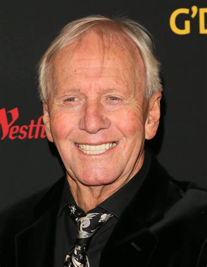 Paul Hogan Height, Weight, Net Worth, Age, Birthday, Wikipedia, Who, Nationality, Biography