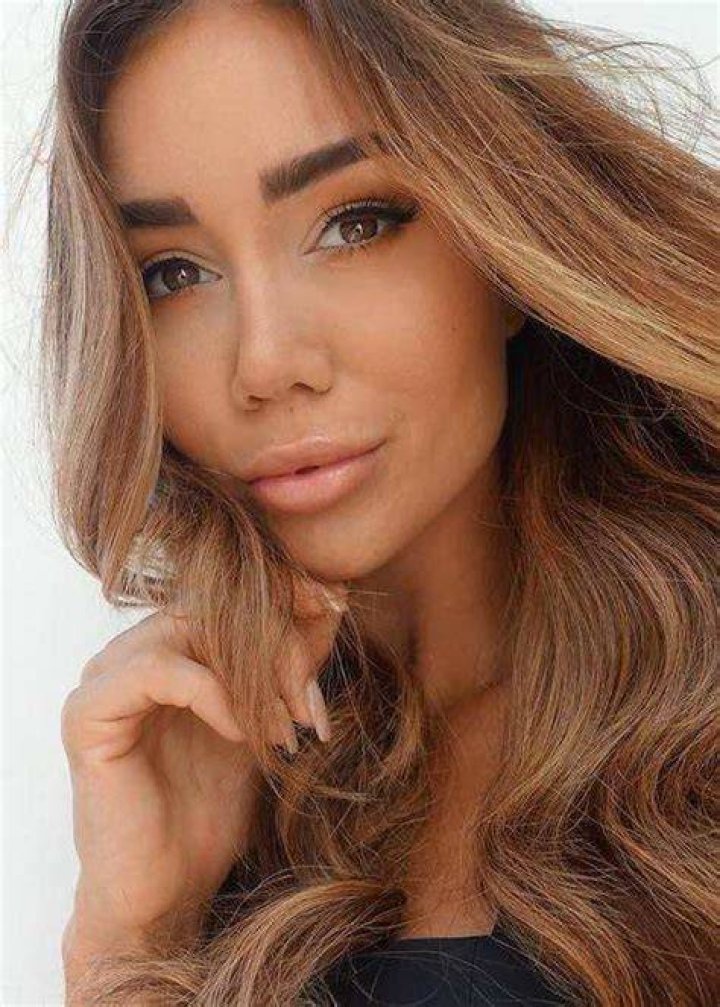 
Pia Muehlenbeck Height, Weight, Net Worth, Age, Birthday, Wikipedia, Who, Nationality, Biography 