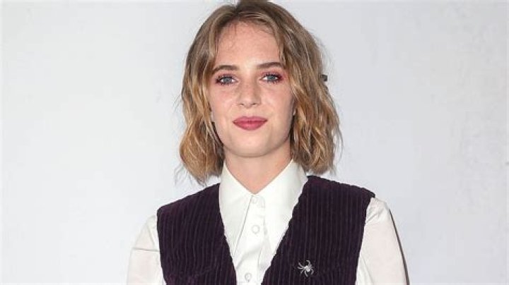 
Seren Hawkes Height, Weight, Net Worth, Age, Birthday, Wikipedia, Who, Nationality, Biography 