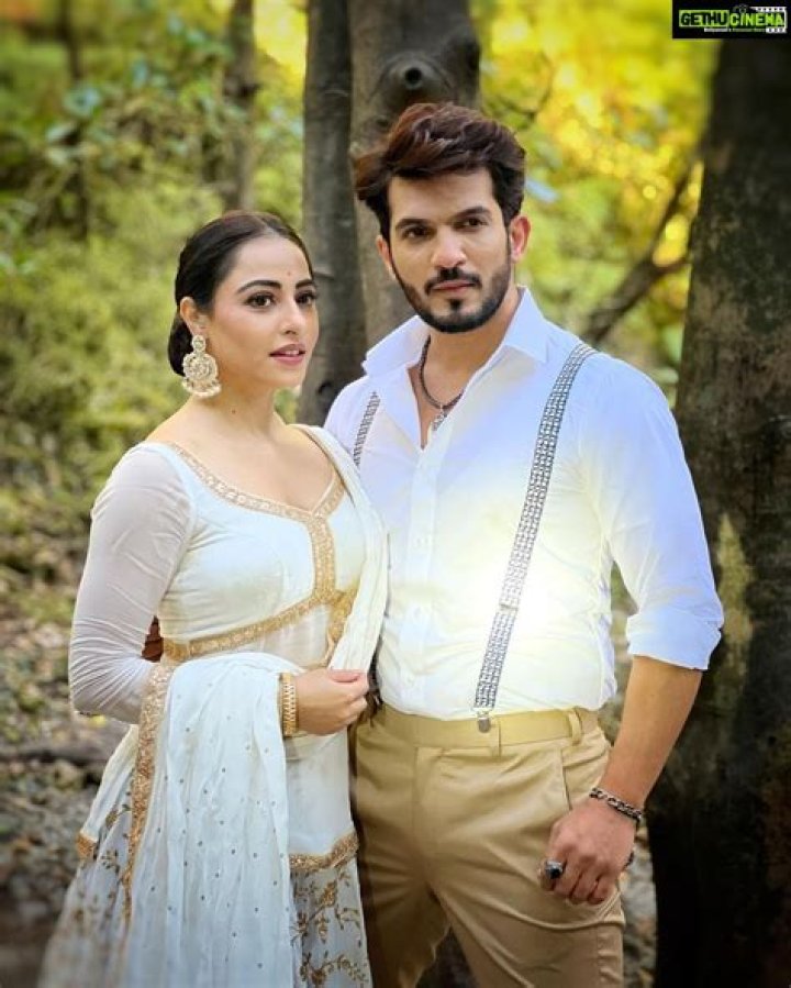 
Tandis Esfandiari Height, Age, Boyfriend, Biography, Wiki, Net Worth 