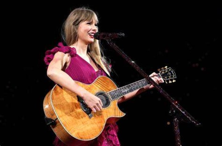 
Taylor Swift performs ‘Speak Now’ and ‘Treacherous’ as surprise songs in Tampa The Eras concert: Watch 