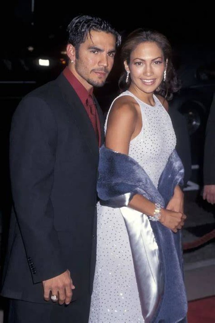 
The untold truth about Jennifer Lopez’s 1st husband Ojani Noa 