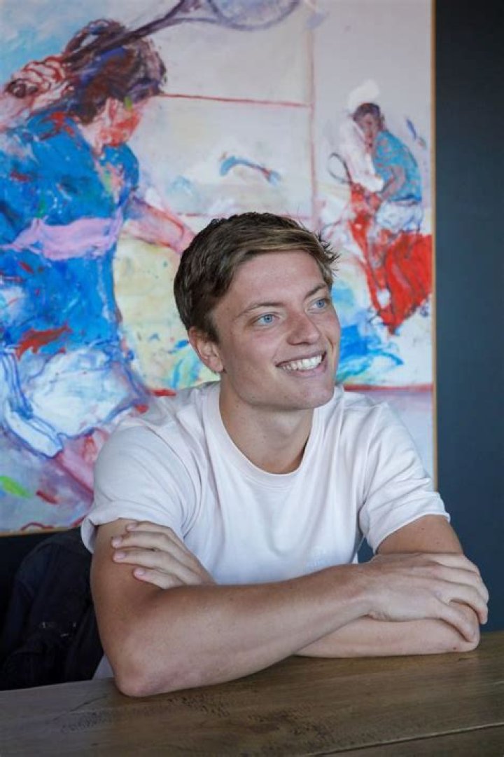 
Tim Van Rijthoven Height, Weight, Net Worth, Age, Birthday, Wikipedia, Who, Nationality, Biography 