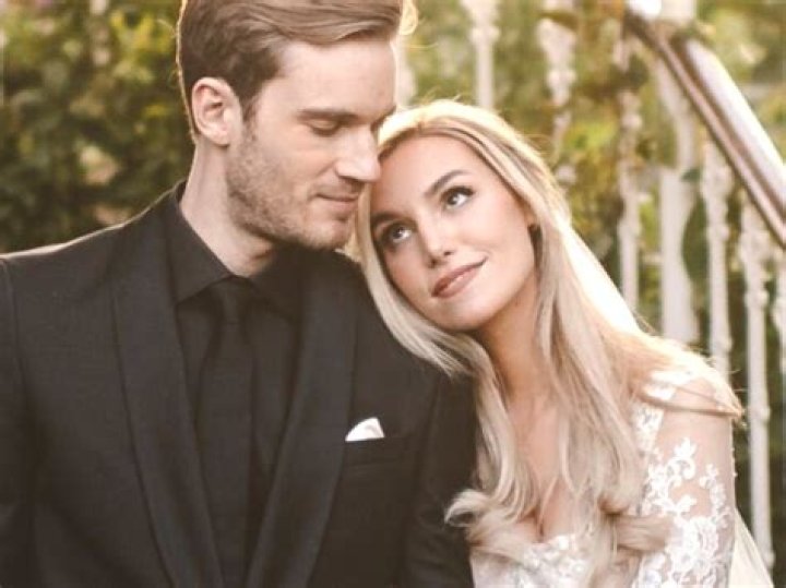 
Ulf Christian Kjellberg Height, Weight, Net Worth, Age, Birthday, Wikipedia, Who, Nationality, Biography 