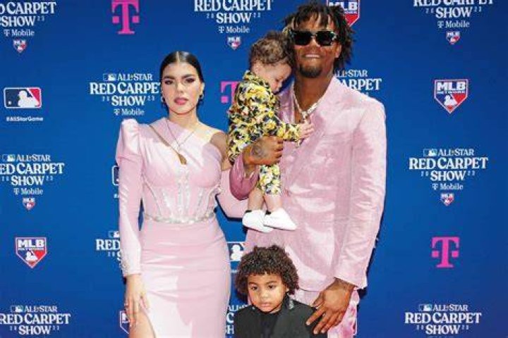 Who Is Eva Luccia? Meet The Sexy, Curvy Girlfriend Of Ronald Acuña Jr!