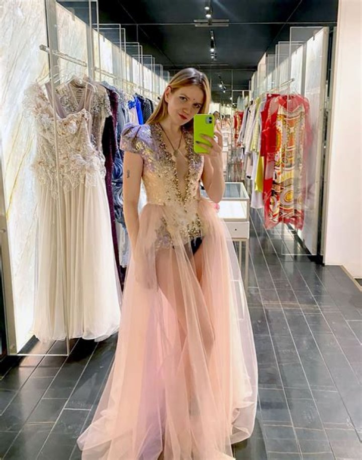 
Who Is Marianna Podgourskaya? Ukraine Instagram Blogger Accused of Staging Fake Pregnant Injuries 