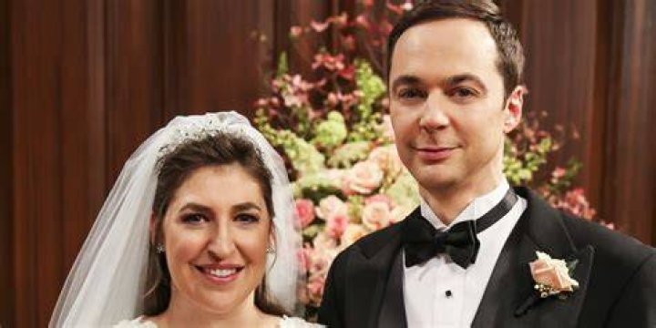 Who Is Mayim Bialik Married To? Big Bang Theory Star Mayim Bialik Husband, Family, Age, Height, Net Worth